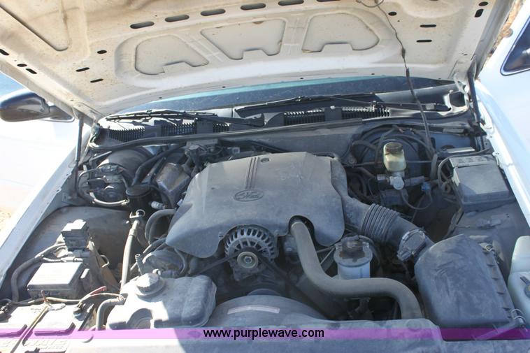 image for item 6506 2000 Ford Crown Victoria Police Interceptor