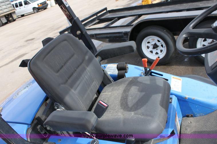 image for item 6516 New Holland MC 35 riding mower