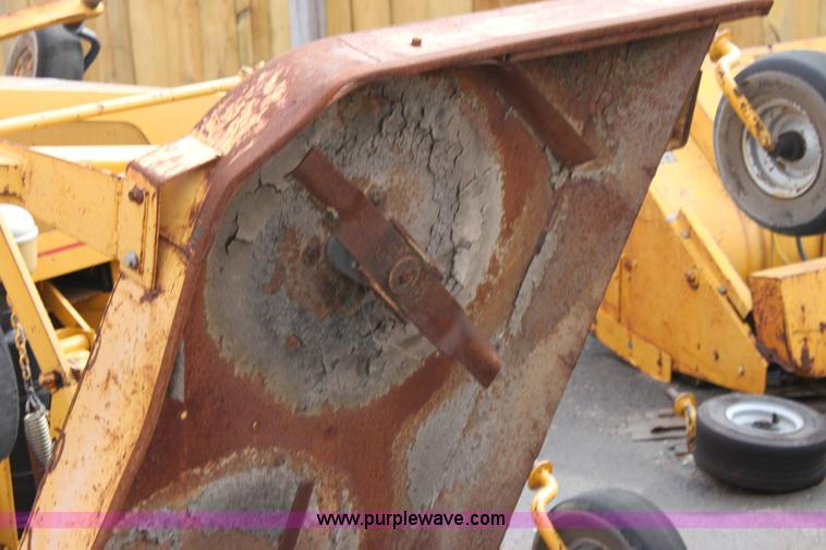 image for item 6519 Hustler Excel 4600 riding mower