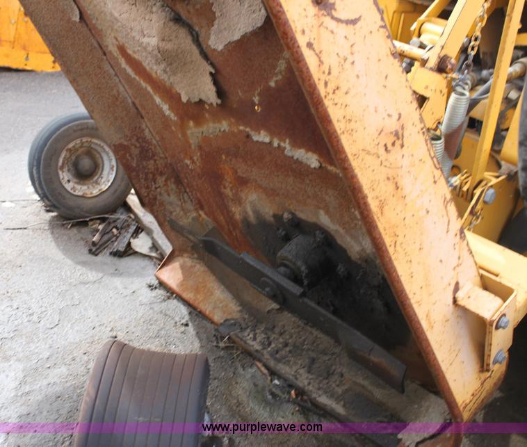 image for item 6519 Hustler Excel 4600 riding mower