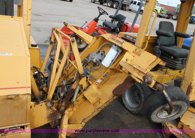 image for item 6519 Hustler Excel 4600 riding mower