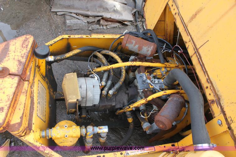 image for item 6520 Hustler Excel 275 mower for parts