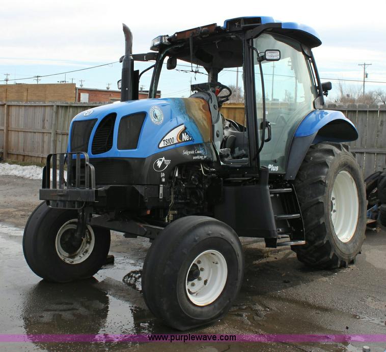 image for item 6521 2005 New Holland TS100A tractor