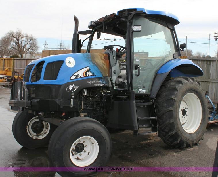 image for item 6521 2005 New Holland TS100A tractor