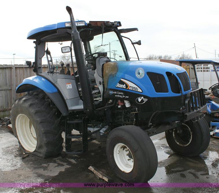image for item 6521 2005 New Holland TS100A tractor