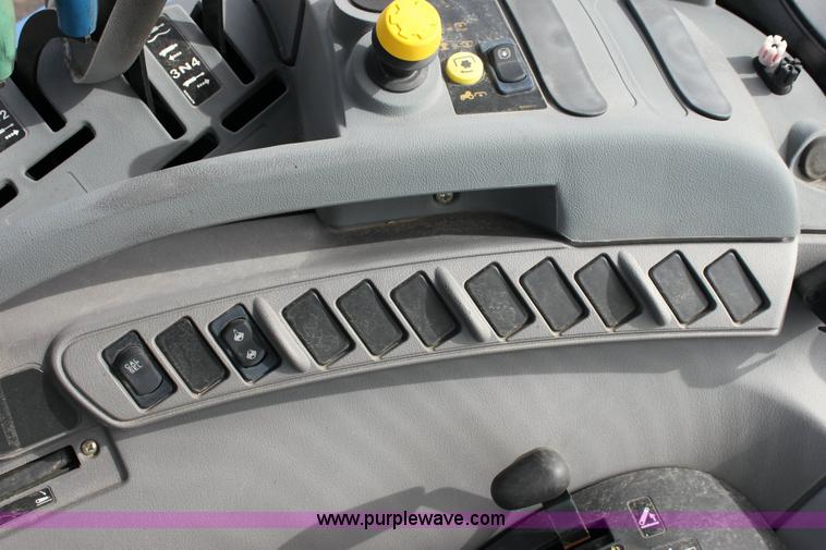 image for item 6521 2005 New Holland TS100A tractor