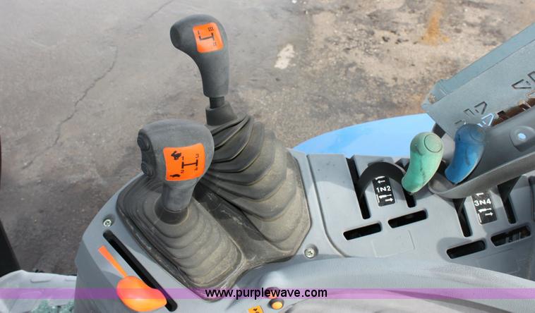 image for item 6521 2005 New Holland TS100A tractor