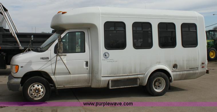 image for item 6522 1999 Ford E350 Super Duty transit bus