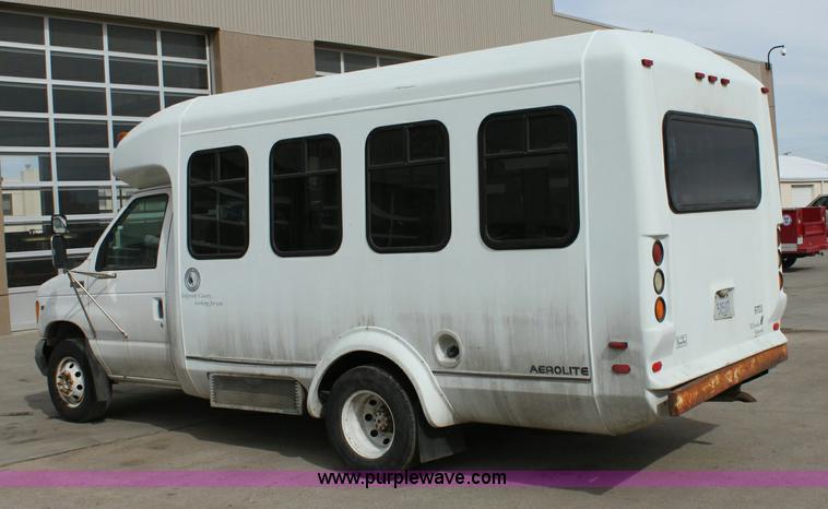 image for item 6522 1999 Ford E350 Super Duty transit bus