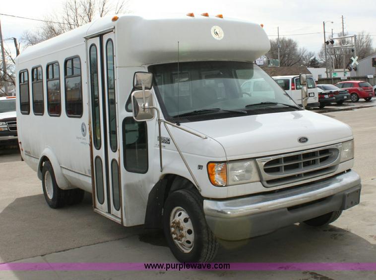 image for item 6522 1999 Ford E350 Super Duty transit bus