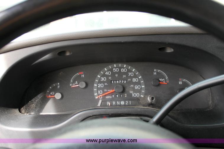 image for item 6522 1999 Ford E350 Super Duty transit bus