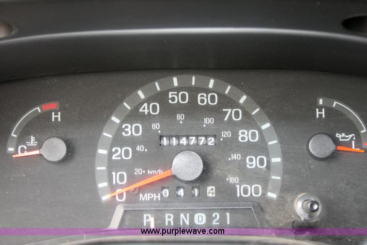 image for item 6522 1999 Ford E350 Super Duty transit bus