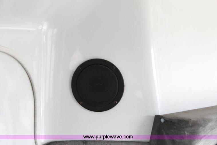 image for item 6522 1999 Ford E350 Super Duty transit bus