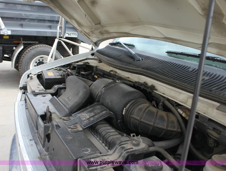 image for item 6522 1999 Ford E350 Super Duty transit bus