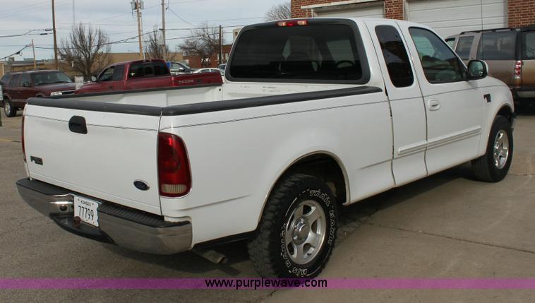image for item 6523 2001 Ford F150 XLT supercab pickup truck
