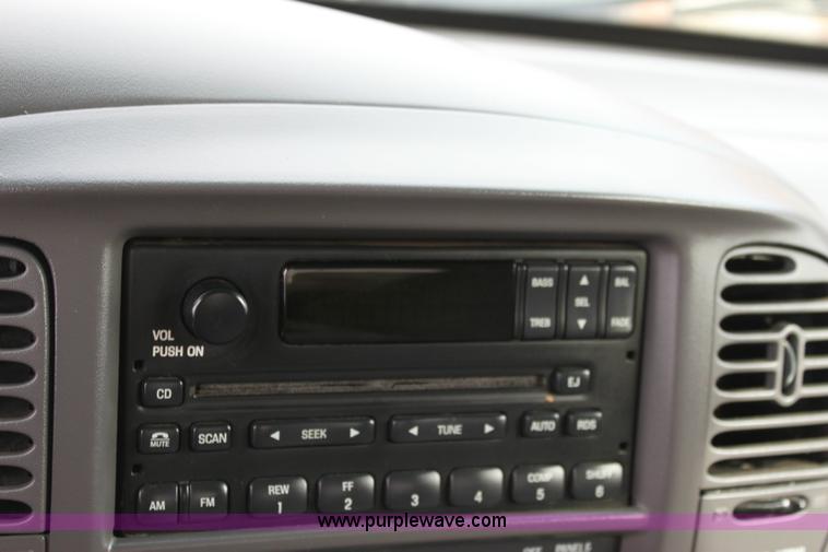 image for item 6523 2001 Ford F150 XLT supercab pickup truck