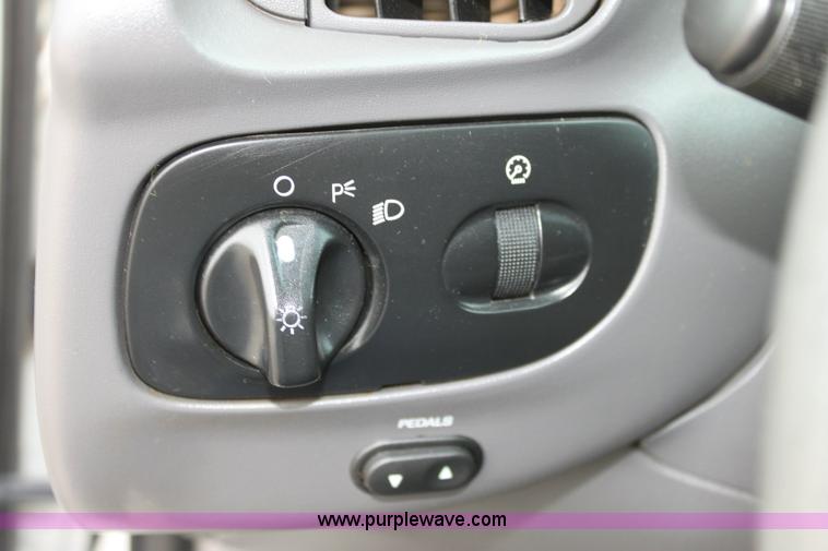 image for item 6523 2001 Ford F150 XLT supercab pickup truck