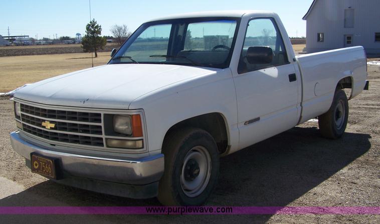 image for item 7288 1991 Chevrolet 2500 pickup truck