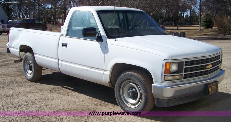 image for item 7288 1991 Chevrolet 2500 pickup truck