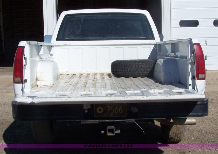 image for item 7288 1991 Chevrolet 2500 pickup truck