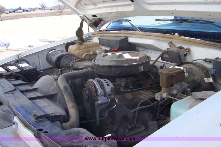 image for item 7288 1991 Chevrolet 2500 pickup truck