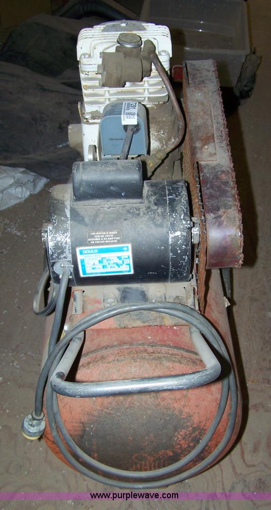 image for item 7291 Sanborn 22 gallon air compressor
