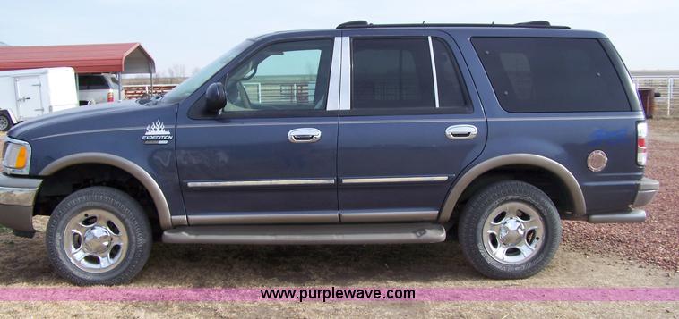 image for item 7491 2001 Ford Eddie Bauer Expedition