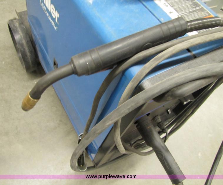 image for item 9311 Miller Millermatic 185 wire welder