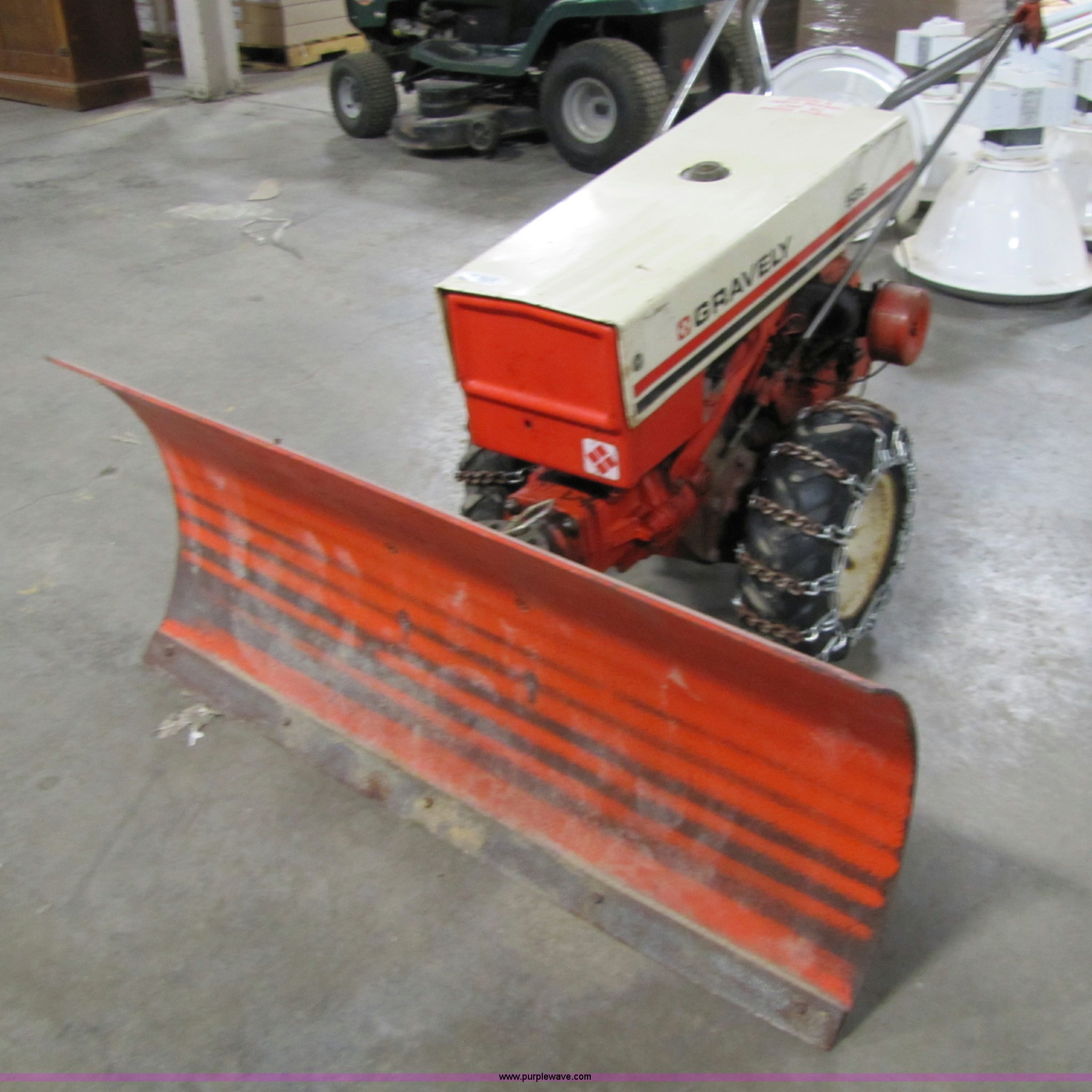 Gravely 526 snow plow in Des Moines, IA Item 5322 sold Purple Wave