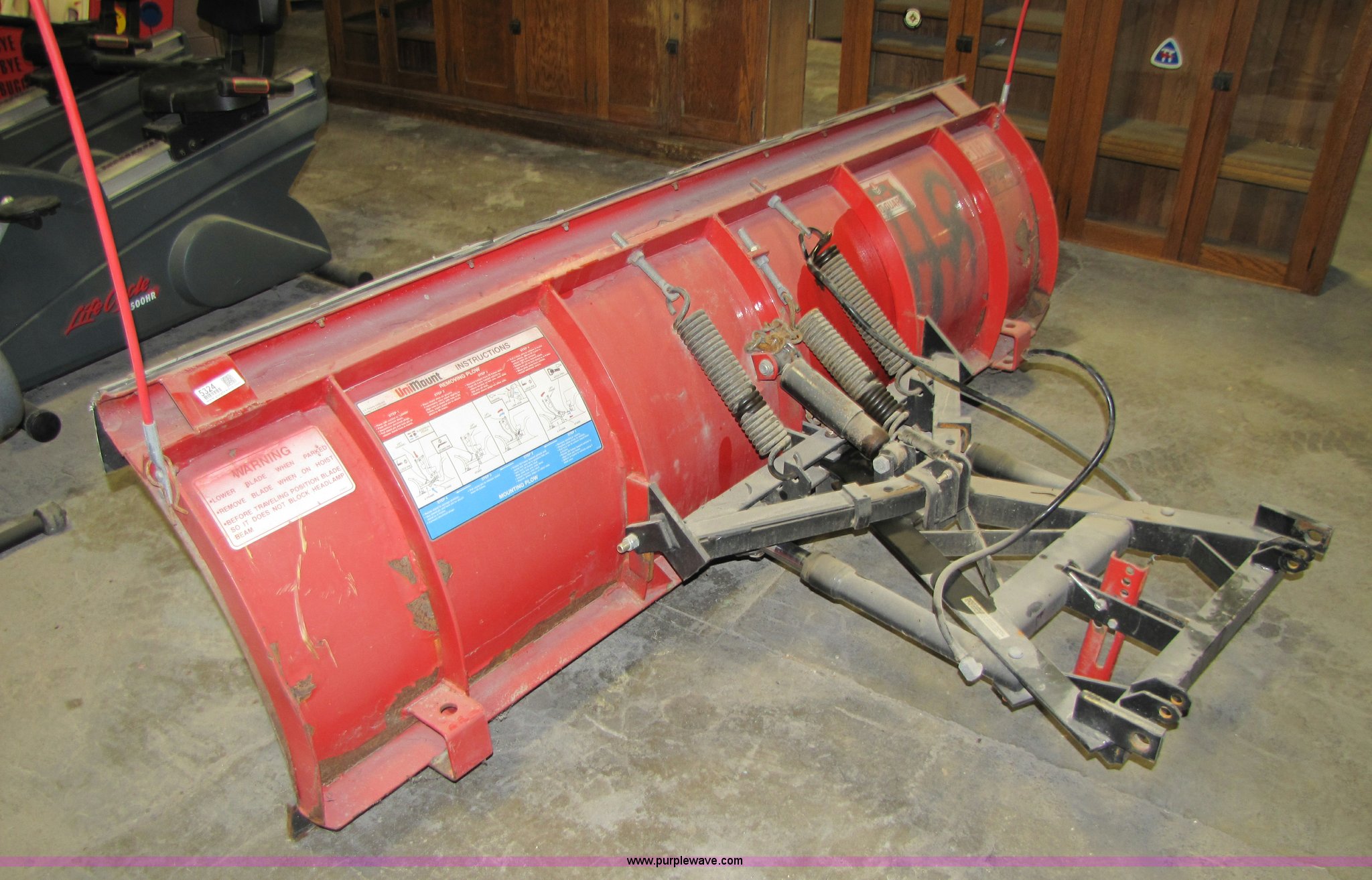 Western snow blade in Des Moines, IA Item 5324 sold Purple Wave