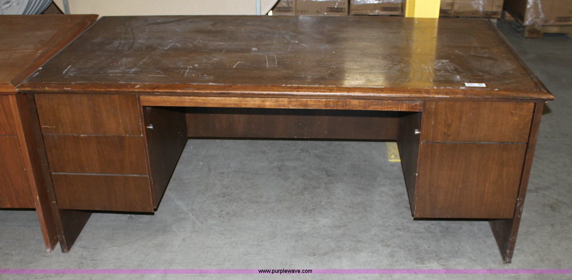 Assorted office furniture in Wichita, KS Item 6087 sold Purple Wave