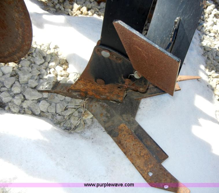 image for item 2145 B & H 9100 six row cultivator