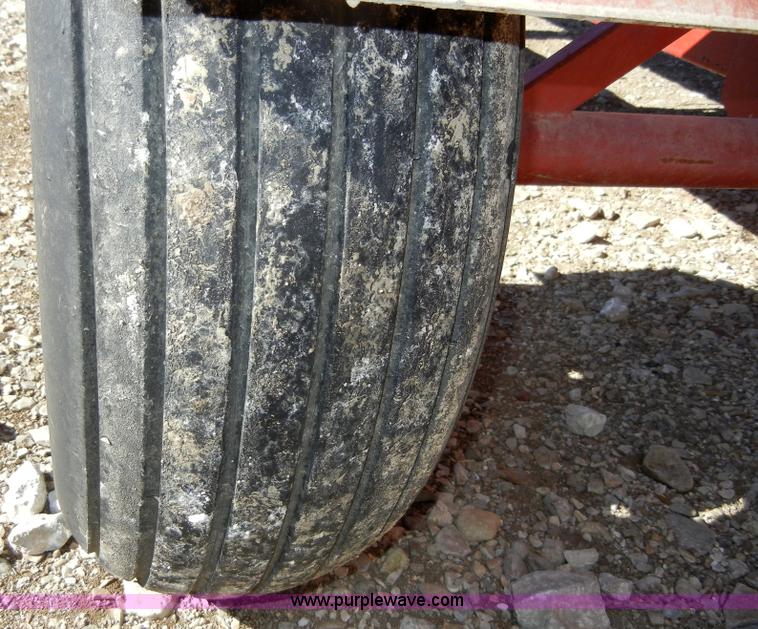 image for item 2146 Sudenga seed tender