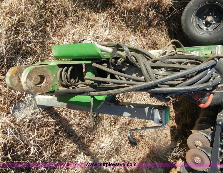 image for item 2217 1997 Great Plains 3S-3000 planter