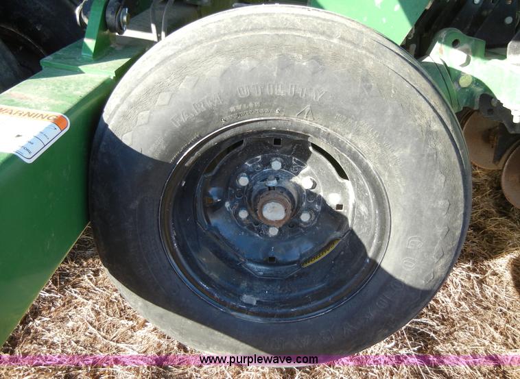 image for item 2217 1997 Great Plains 3S-3000 planter