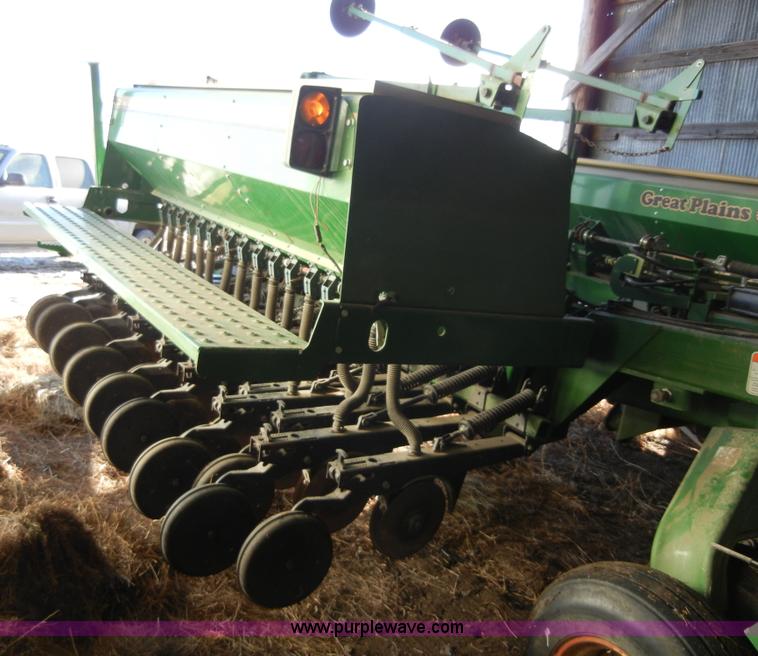 image for item 2217 1997 Great Plains 3S-3000 planter