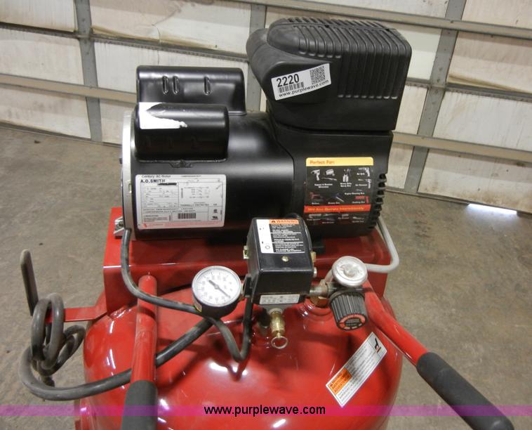 image for item 2220 Coleman Powermate Premium 33 gallon air compressor