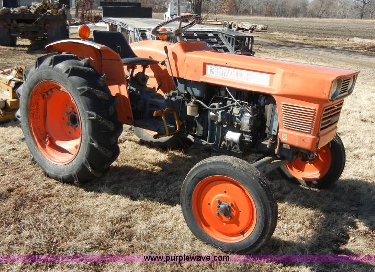 image for item 2280 Kubota L225 tractor