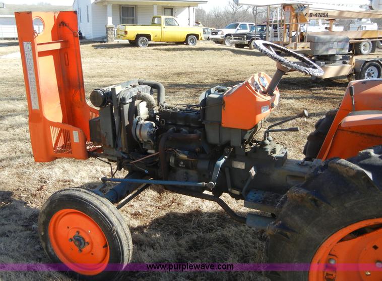 image for item 2280 Kubota L225 tractor