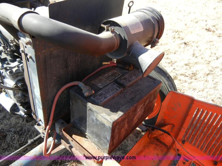 image for item 2280 Kubota L225 tractor