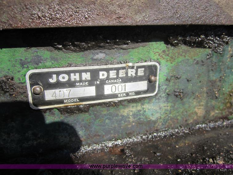 image for item 3206 John Deere 407 rotary mower