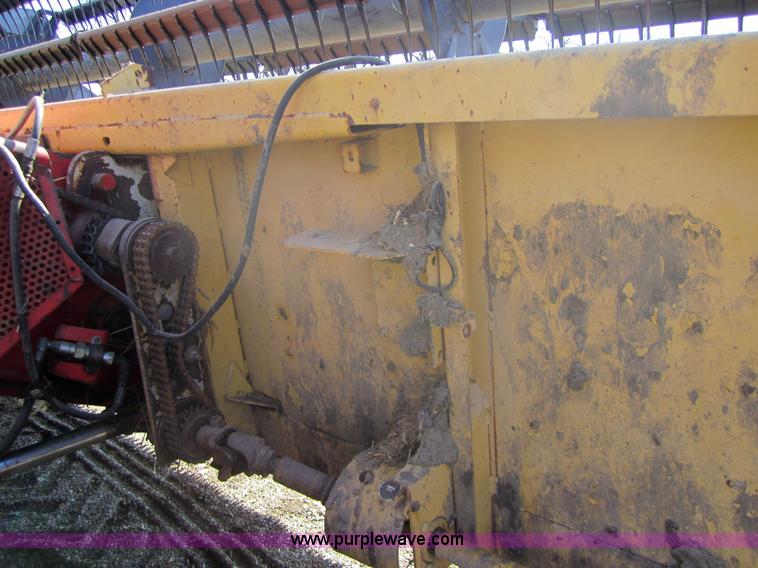 image for item 3208 New Holland 973 flex head