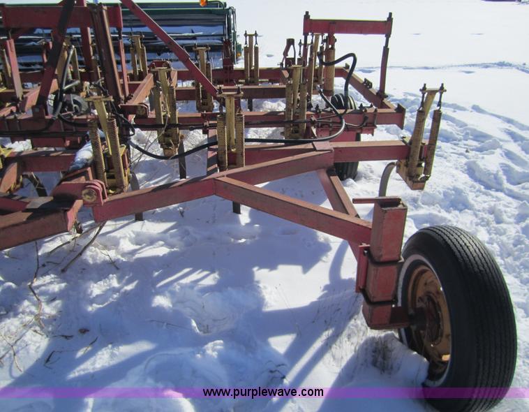 image for item 3389 Bourgault Vibramaster 45' cultivator
