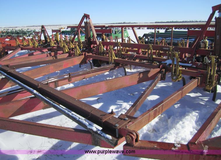 image for item 3389 Bourgault Vibramaster 45' cultivator