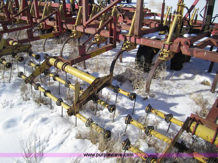 image for item 3389 Bourgault Vibramaster 45' cultivator