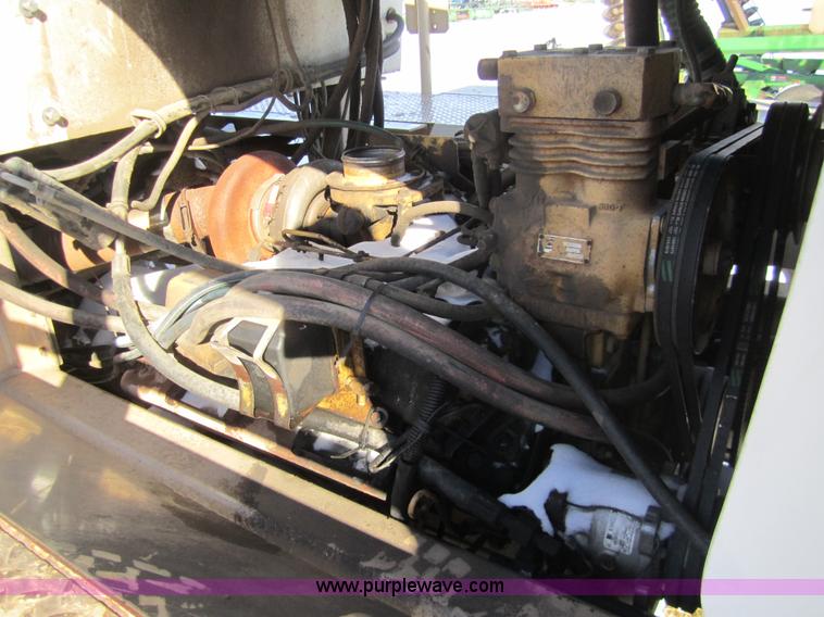 image for item 3390 1995 Tyler 4300 sprayer