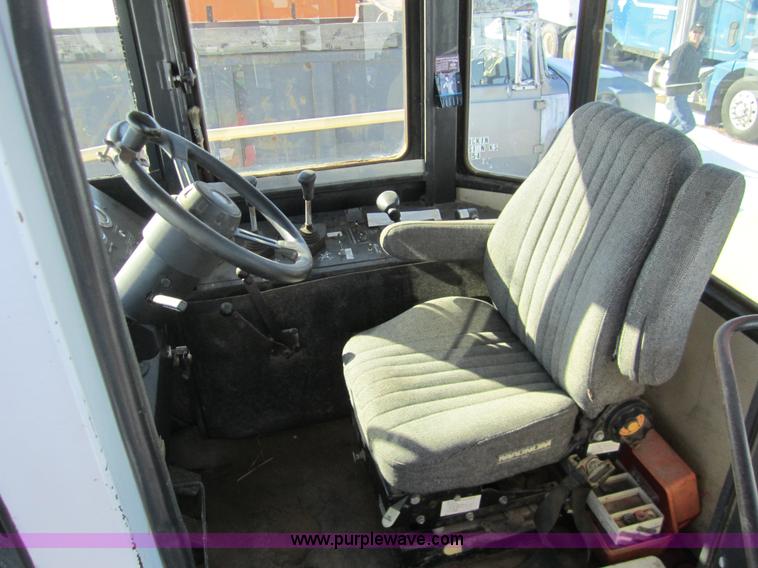 image for item 3390 1995 Tyler 4300 sprayer