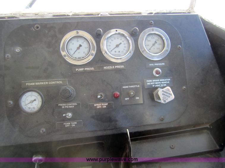 image for item 3390 1995 Tyler 4300 sprayer