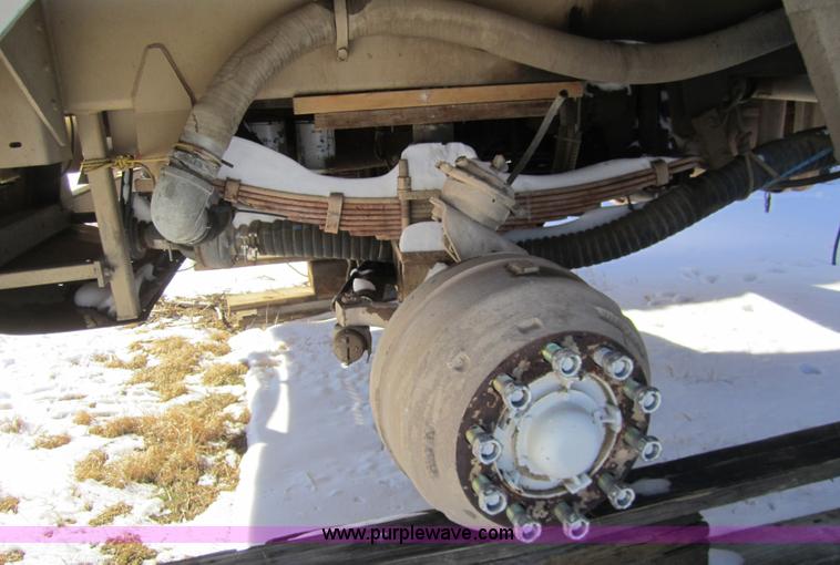 image for item 3390 1995 Tyler 4300 sprayer