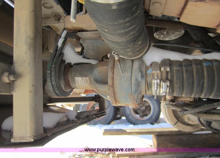 image for item 3390 1995 Tyler 4300 sprayer